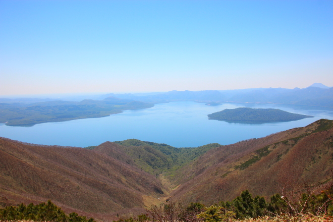 藻琴山から見た屈斜路湖
